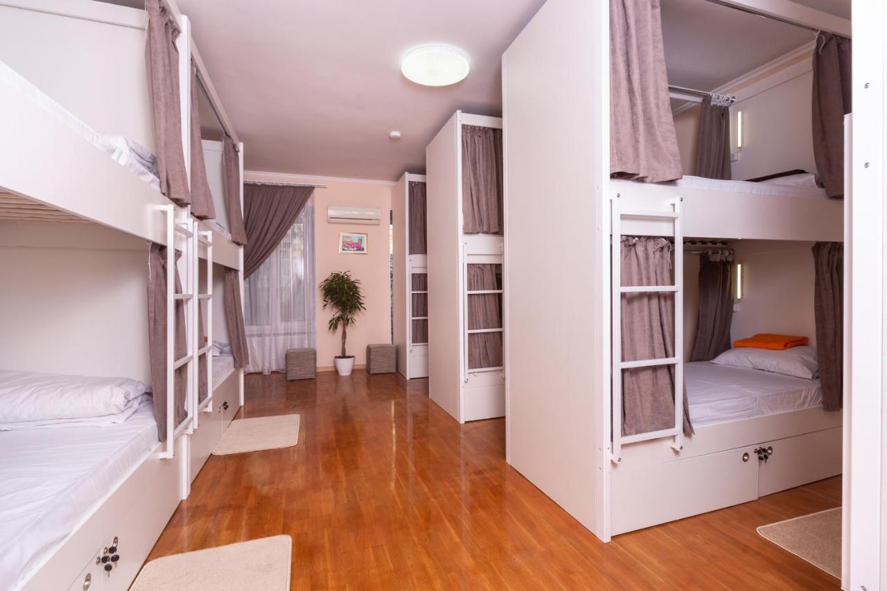 Хостел Friends House 敖德萨 外观 照片